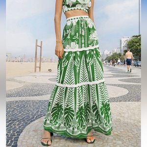 NWT farm rio skirt. Size m